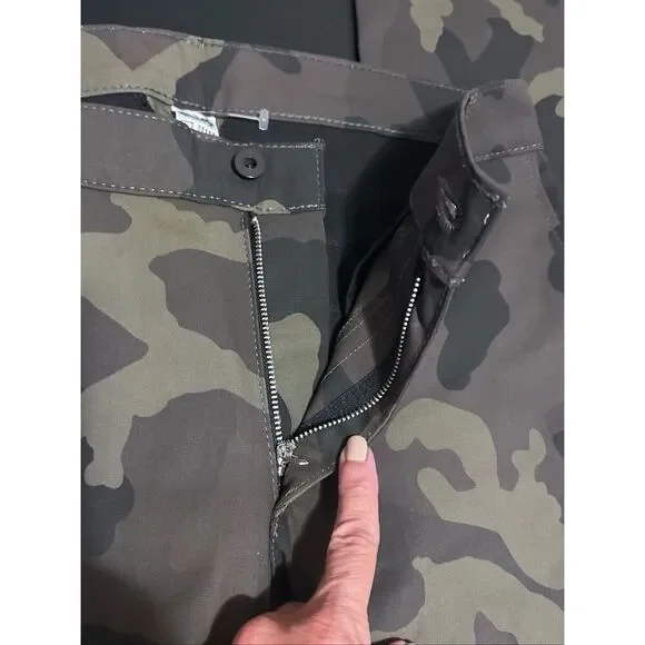 Men's Camouflage Chino Pants - Green Camo - Picture 6 of 13